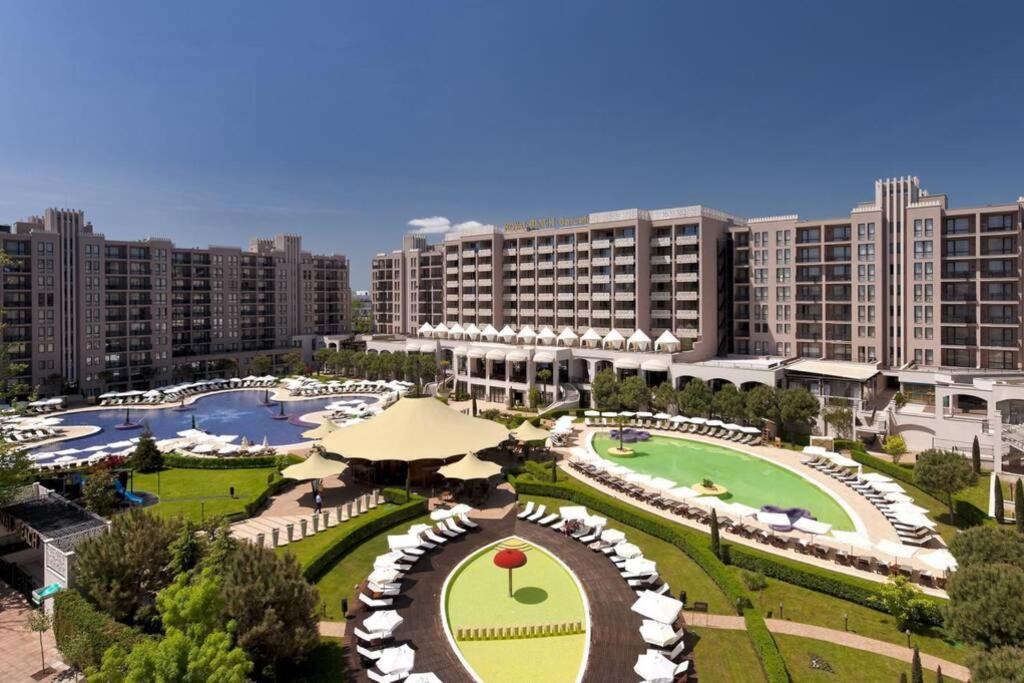 Barcelo Royal Beach - Prestige Apartments Pantai Sunny Bagian luar foto