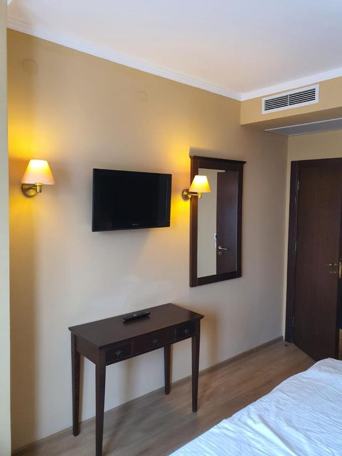 Barcelo Royal Beach - Prestige Apartments Pantai Sunny Bagian luar foto