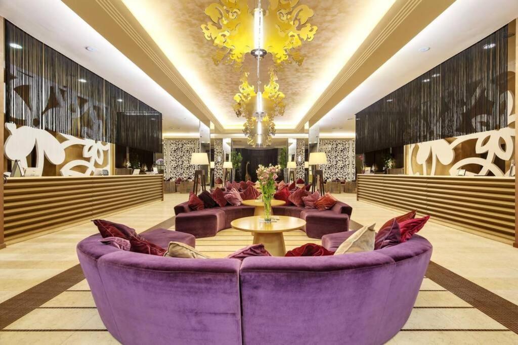 Barcelo Royal Beach - Prestige Apartments Pantai Sunny Bagian luar foto