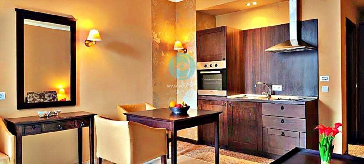 Barcelo Royal Beach - Prestige Apartments Pantai Sunny Bagian luar foto